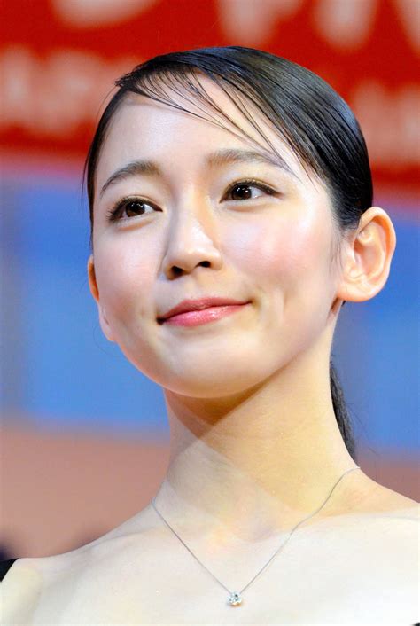 吉岡里帆